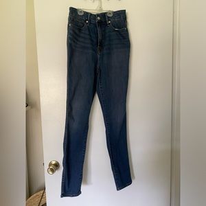 Good American Good Curve Skinny Jeans